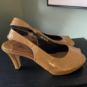 Ros Hommerson Patent Leather Pumps, 10.5 Wide Width